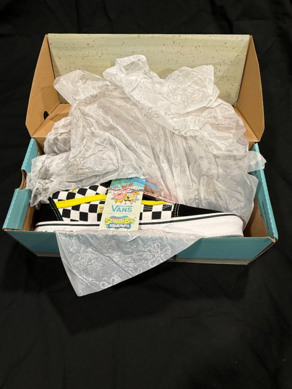 Vans x SpongeBob SquarePants Old Skool Shoes Men's 10.5 New w/ Box VN0A38G19EK - Picture 5 of 11